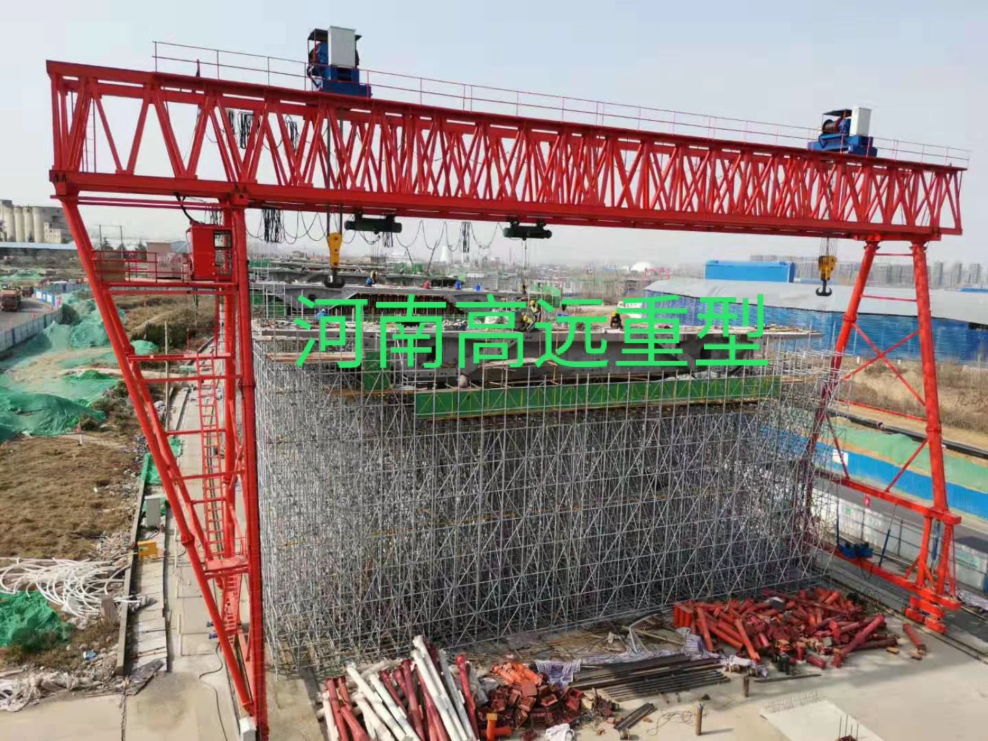 重慶勝和建筑工程有限公司拉薩提布崗項目，采購我廠ME60+60T-36M-9M-2臺，10T-36M-9M-4臺龍門吊