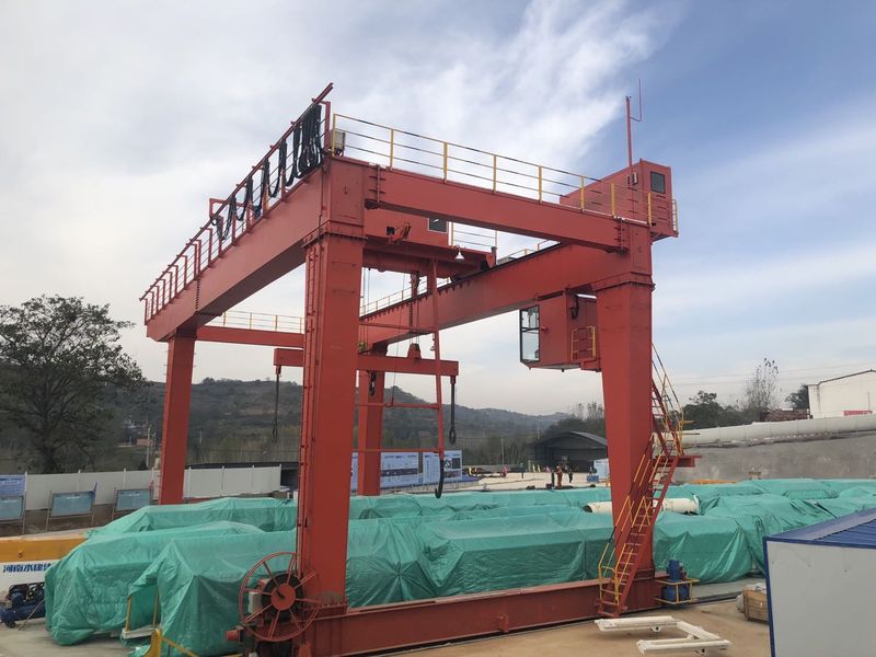 地鐵門(mén)式起重機(jī)的外觀需要采取哪些維護(hù)措施