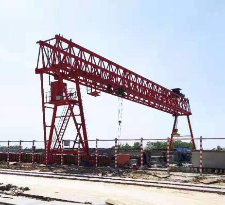 帶有伸縮機(jī)構(gòu)的司機(jī)室有什么好處，常用于哪些龍門吊上？